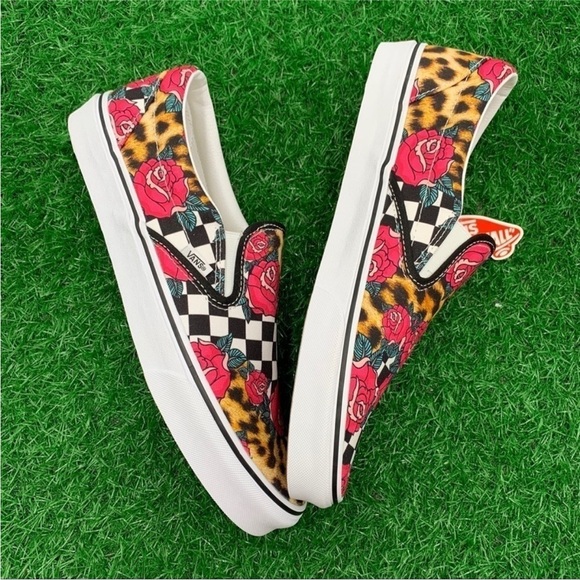 Vans Classic Slip On Rose Animal Checkerboard - Picture 4 of 6